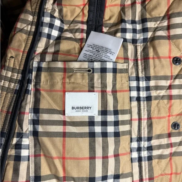 Burberry Black Quilted Women's Jacket - Picture 5 of 6